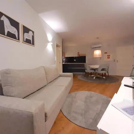 Lf Begonia, By Flat In