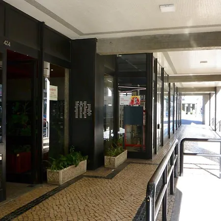 Lf Begonia, By Flat In Apartment Porto