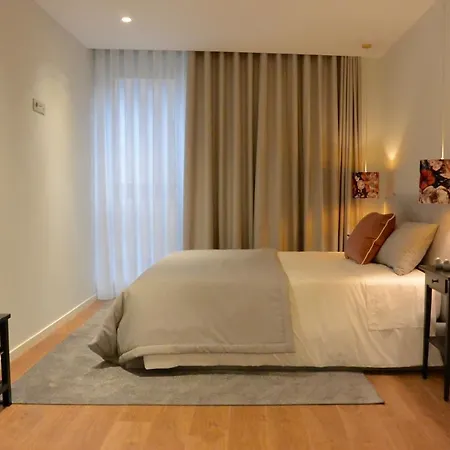 Lf Begonia, By Flat In